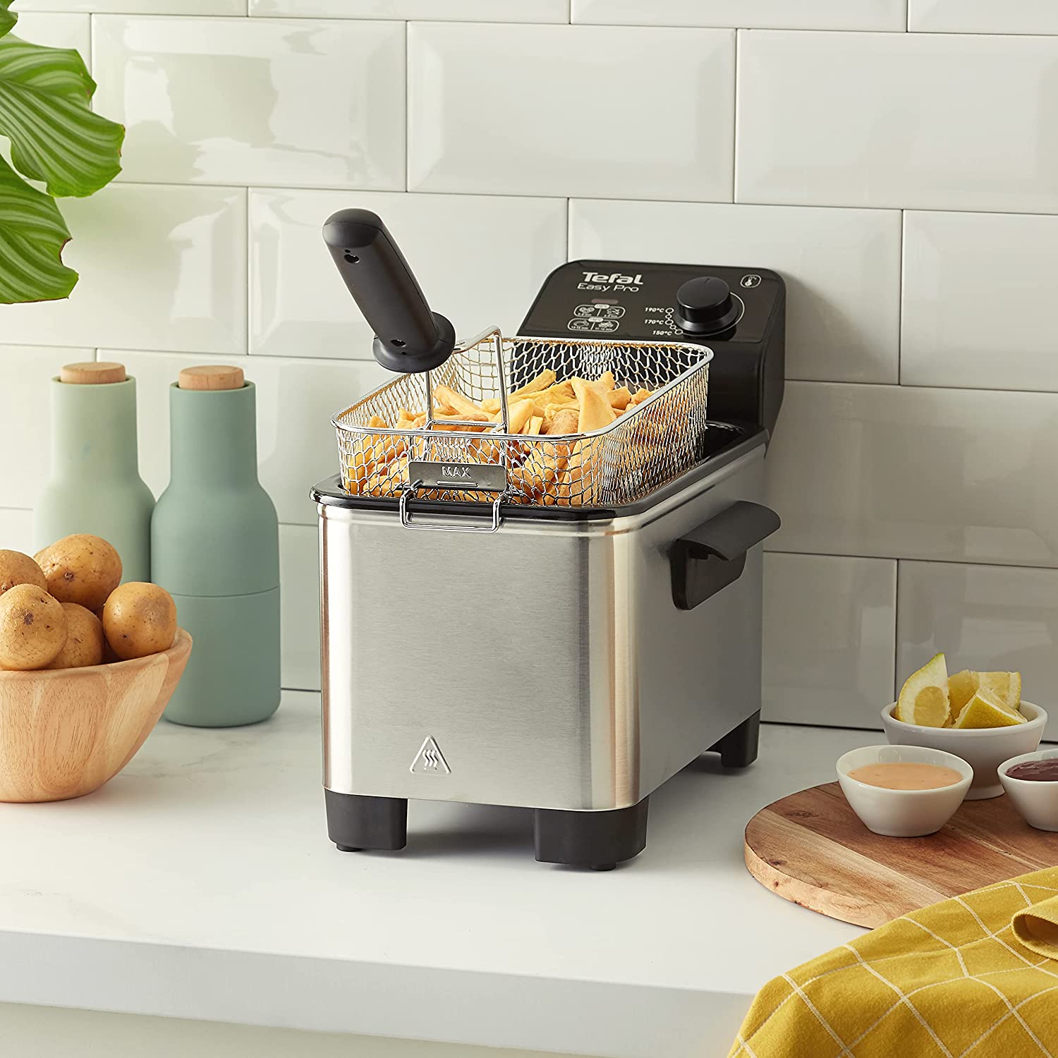 Tefal Easy Pro Deep Fryer | FR333040 Tefal Easy Pro Deep Fryer | FR333040